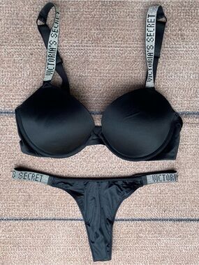 Victoria’s Secret Very Sexy Shine Strap Rhinestone Push-Up Bra and thong set M